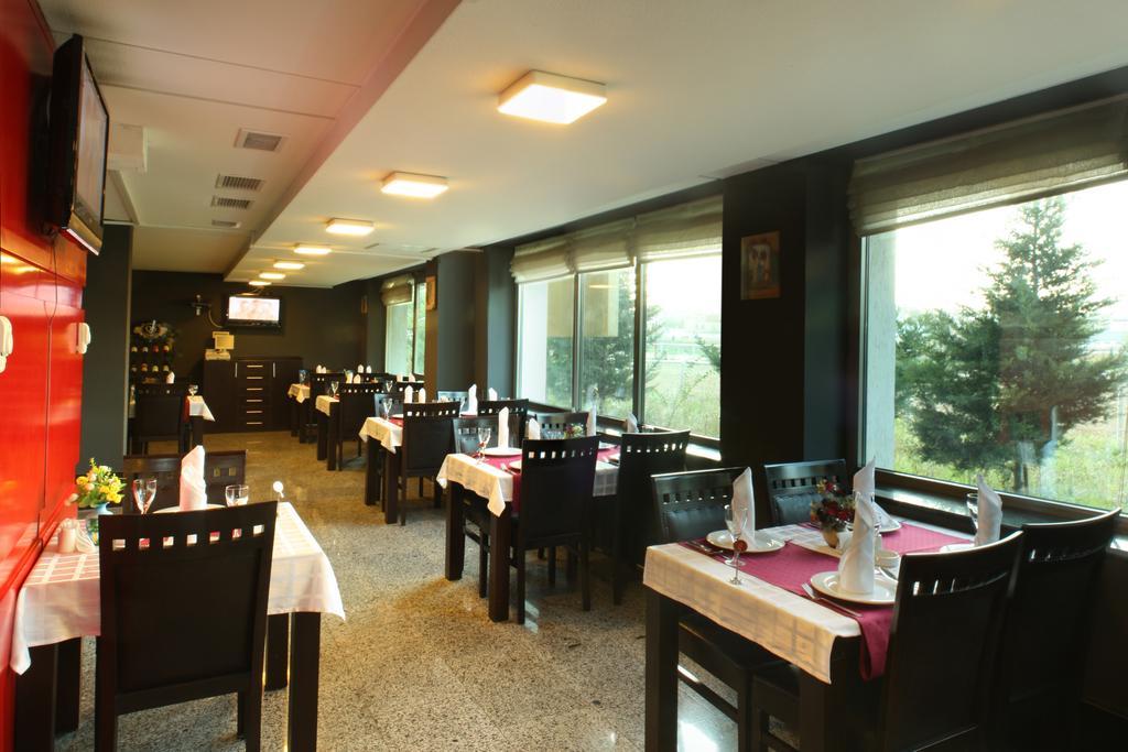 Royal Park Hotel Baku Ngoại thất bức ảnh